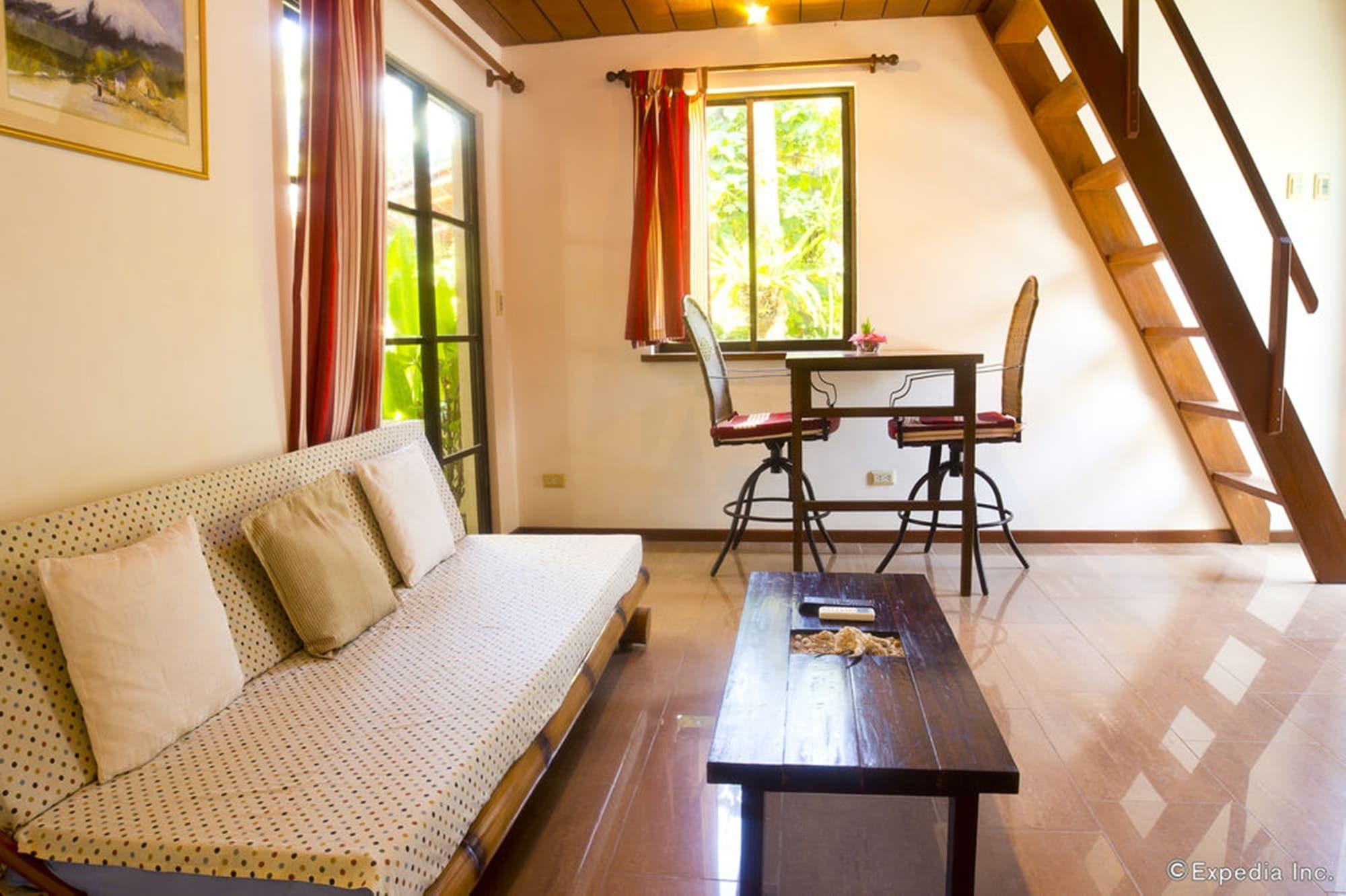 Reef Retreat Resort Balabag  Екстер'єр фото